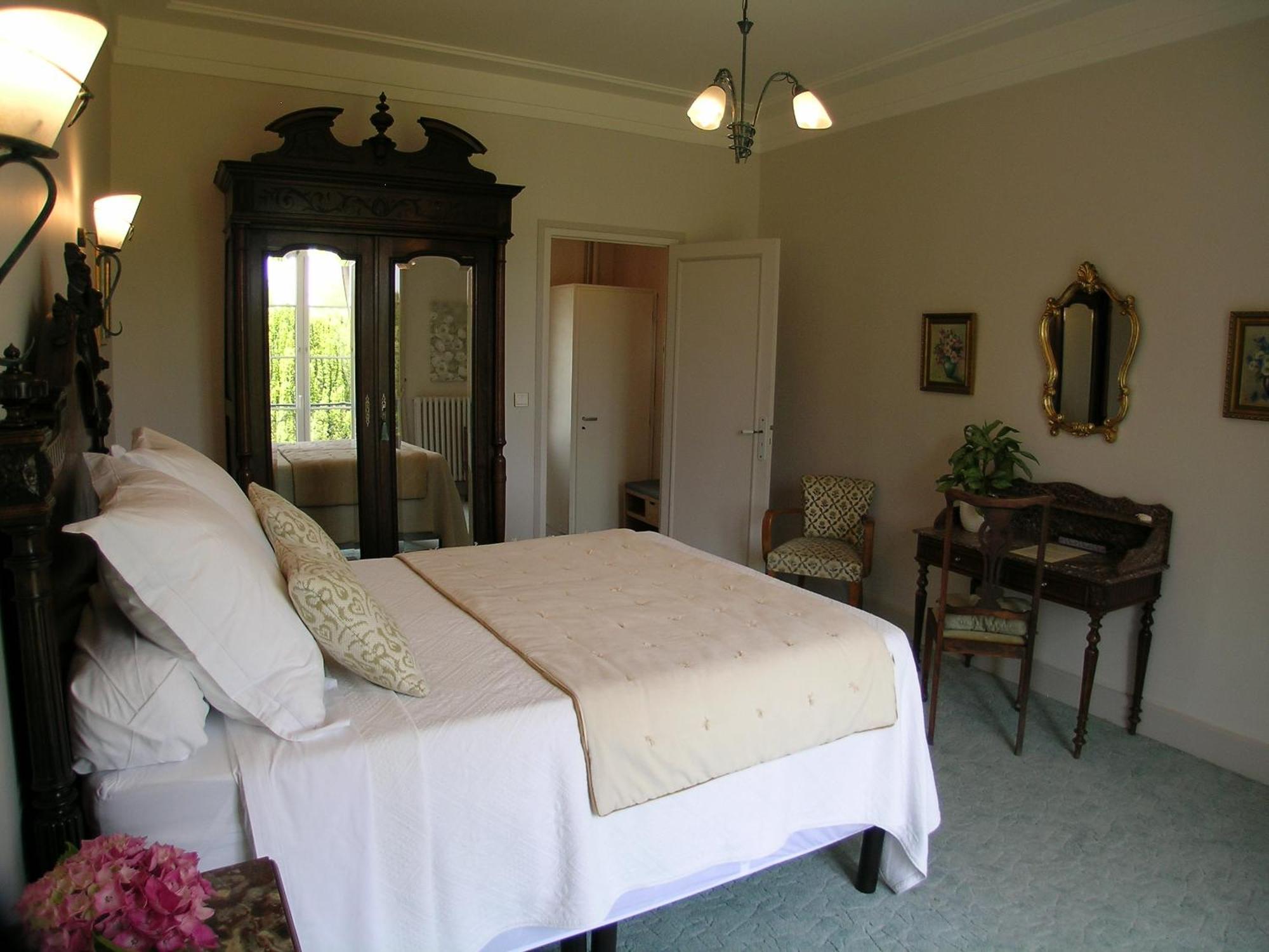 Chateau Du Bourbet Cherval Luaran gambar
